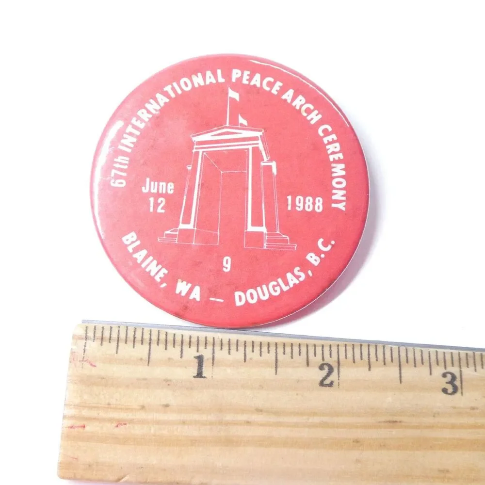 N/A vintage button
